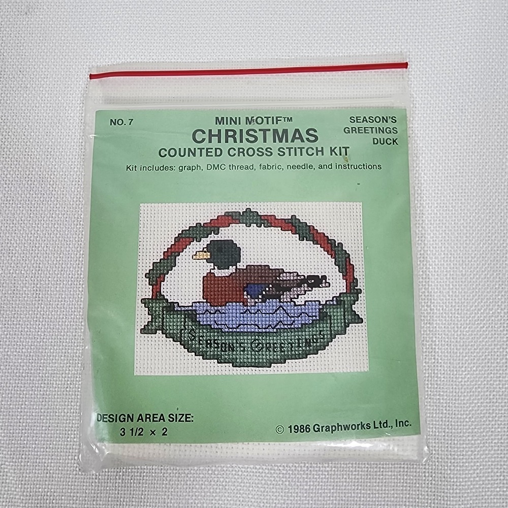 Mini Motif Christmas Cross Stitch Kit Seasons Greetings Duck Graphworks NEW